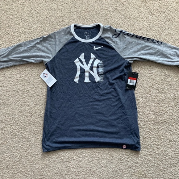 yankees raglan shirt